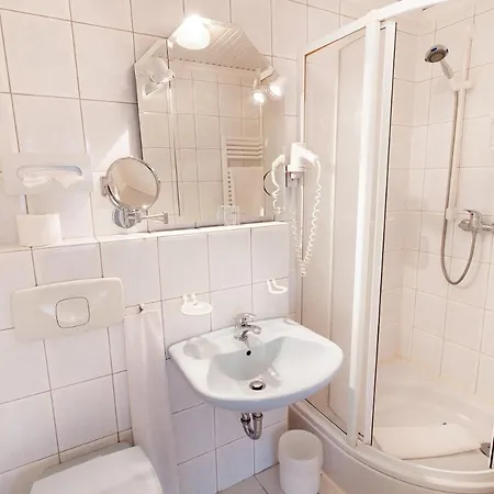 Nordseehotel Freese Отель Йюст