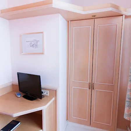Nordseehotel Freese ホテル 4*